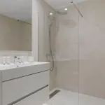 公寓 Vivi Homes - Lani - Terrace - Pool - Garden 埃斯特波纳