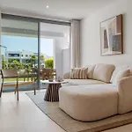 公寓 Vivi Homes - Lani - Terrace - Pool - Garden 埃斯特波纳