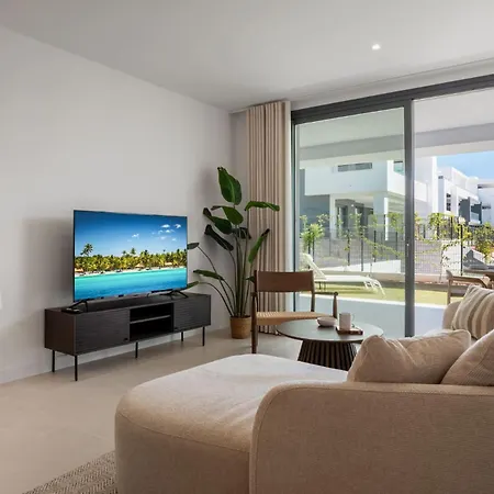 Vivi Homes - Lani - Terrace - Pool - Garden Apartamento Estepona