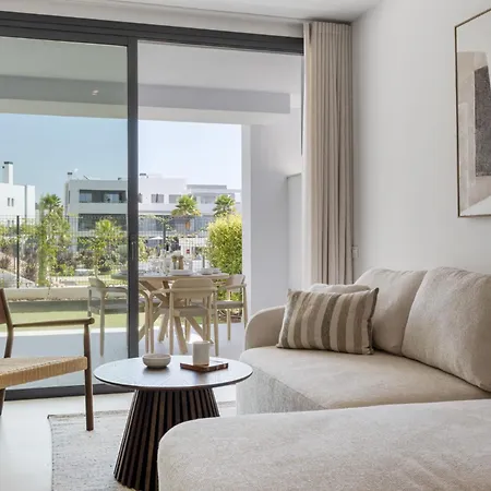 Vivi Homes - Lani - Terrace - Pool - Garden Apartamento Estepona